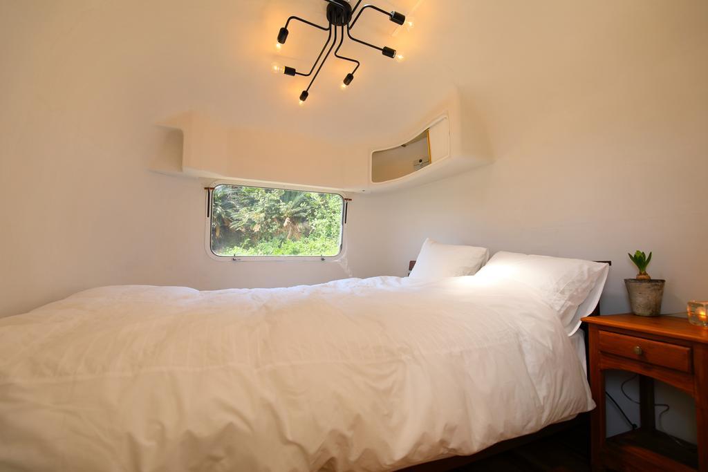Holly Camp Airstream Villa Amami Zewnętrze zdjęcie