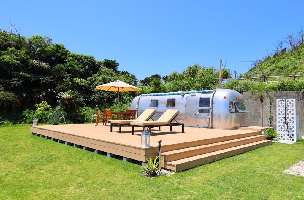 Holly Camp Airstream Villa Amami Zewnętrze zdjęcie