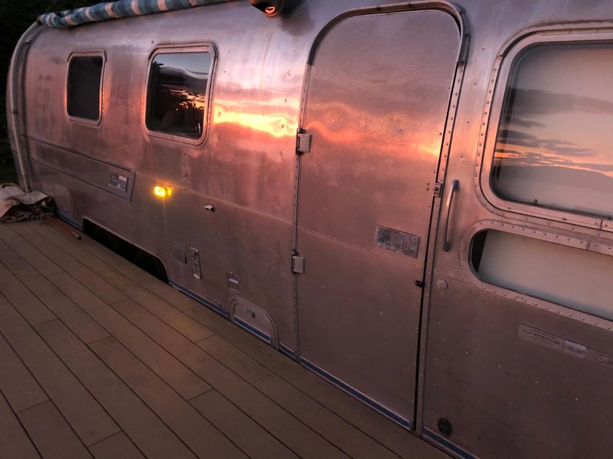 Holly Camp Airstream Villa Amami Zewnętrze zdjęcie