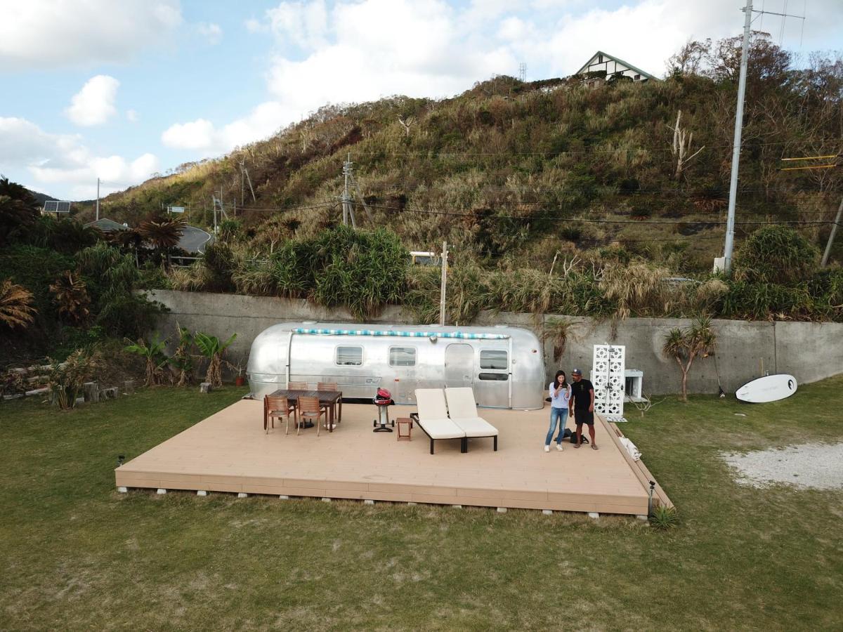 Holly Camp Airstream Villa Amami Zewnętrze zdjęcie
